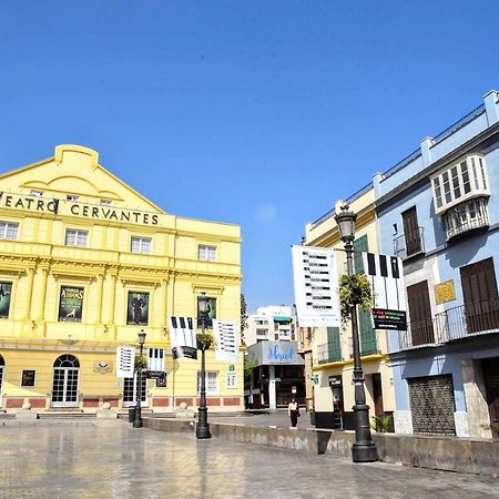 Cozy Apartment City Center Malaga Bagian luar foto
