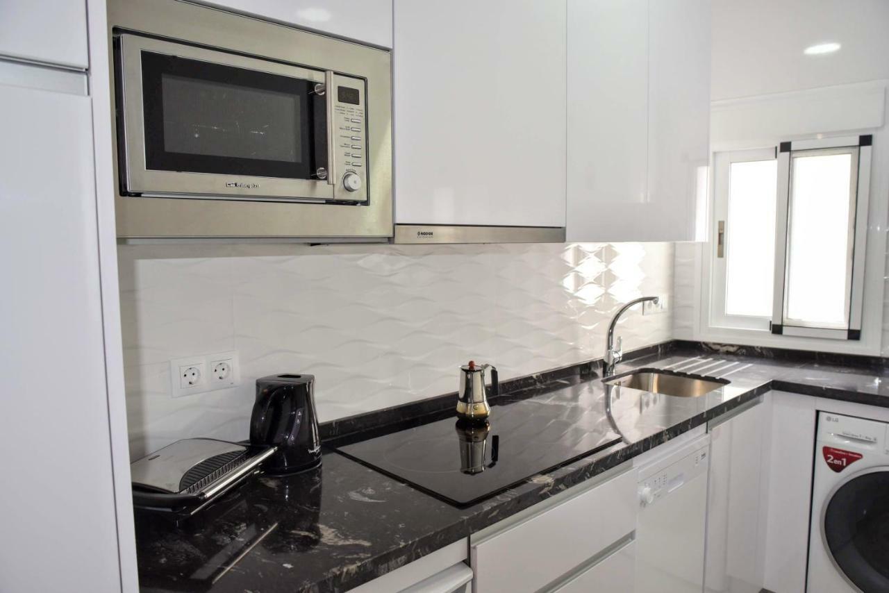 Cozy Apartment City Center Malaga Bagian luar foto